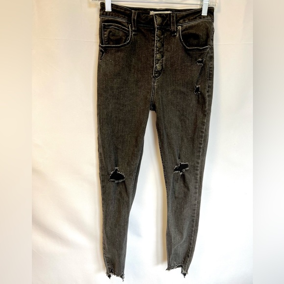 Abercrombie & Fitch Denim - Abercrombie & Fitch Used Women's Jeans Size 26 Skinny Distressed High Rise Black
